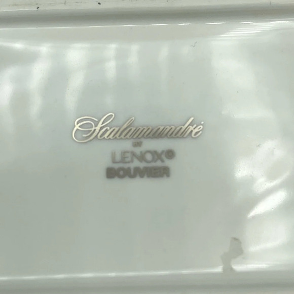 Lenox Shallow Bowl - Bouvier Floral Scalamandre - 8" x 6" - Picture 3 of 7